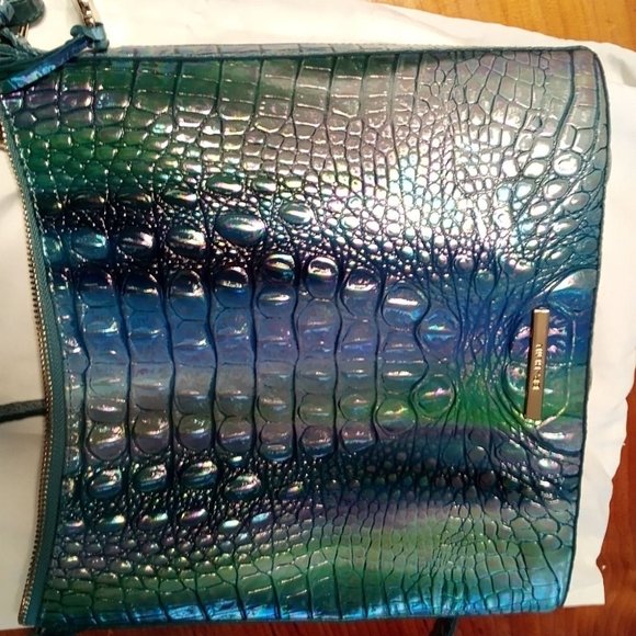 𝘽𝙧𝙖𝙣𝙙 𝙣𝙚𝙬 𝘽𝙧𝙖𝙝𝙢𝙞𝙣 𝙆𝙖𝙩𝙞𝙚 𝙞𝙣 𝘽𝙡𝙪𝙚 𝙩𝙤𝙥𝙖𝙯 - Picture 7 of 14